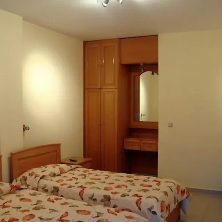 Helena's 3* Livathos (Kefalonia)