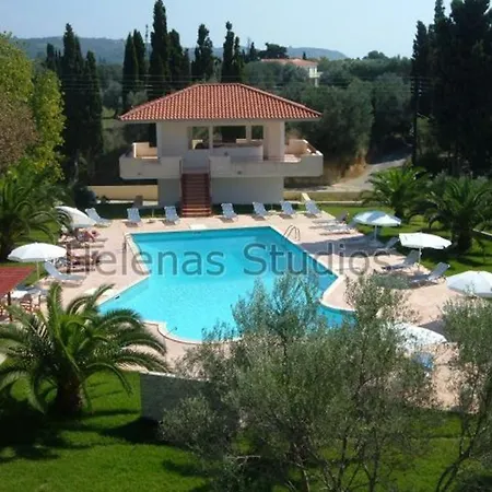 Helena's Aparthotel 3*