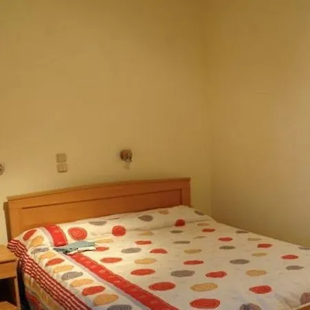 Aparthotel Helena's 3*